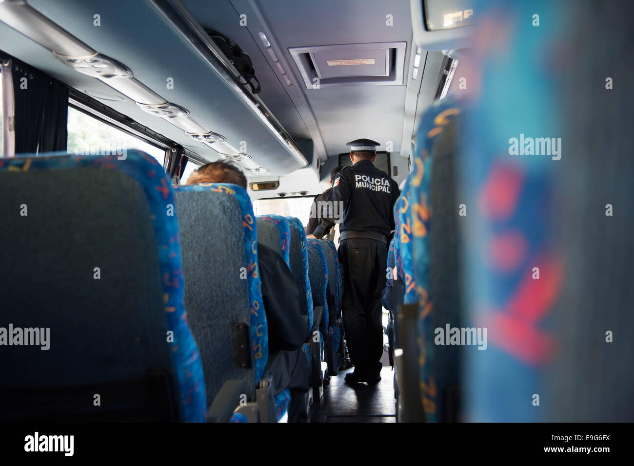 Innenraum des Tourismus Bus, Teotihuacan, Mexiko Stockfoto