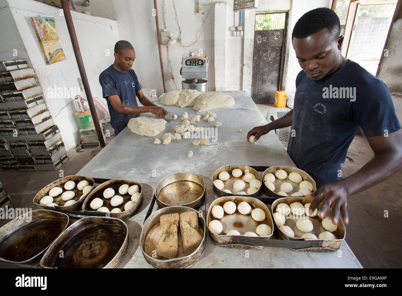 Kommerziellen Bäckerei in Dar Es Salaam, Tansania, Ostafrika. Stockfoto