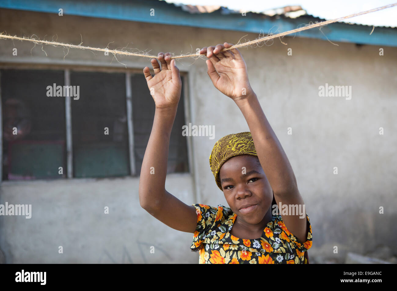 Mädchen in Dar Es Salaam, Tansania, Ostafrika. Stockfoto