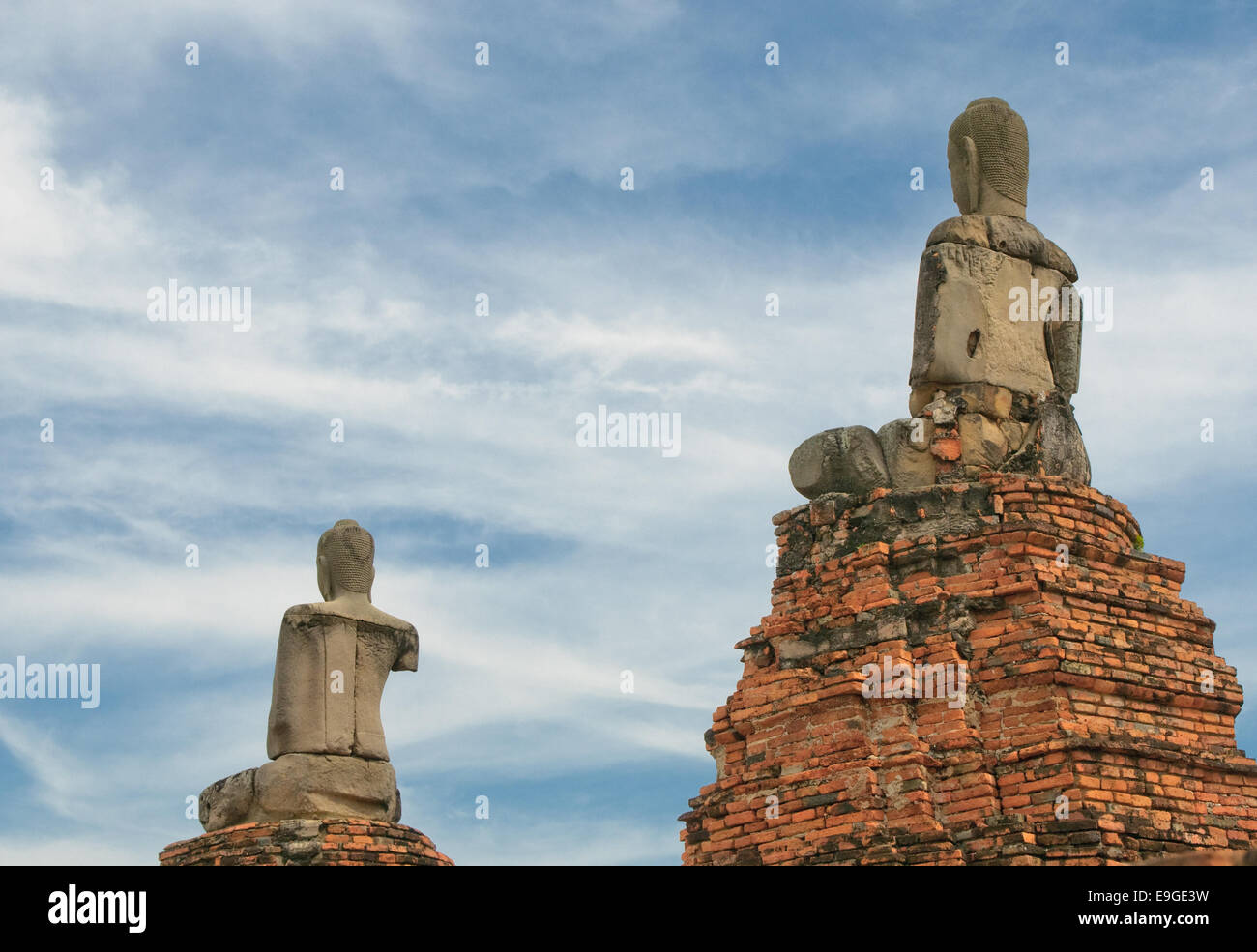 Buddhastatuen im Wat Wattanaram, Ayutthaya Stockfoto