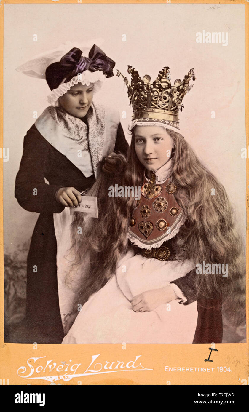 Brud Fra Hardanger Og Kone Fra Sogn, 1904 Stockfoto