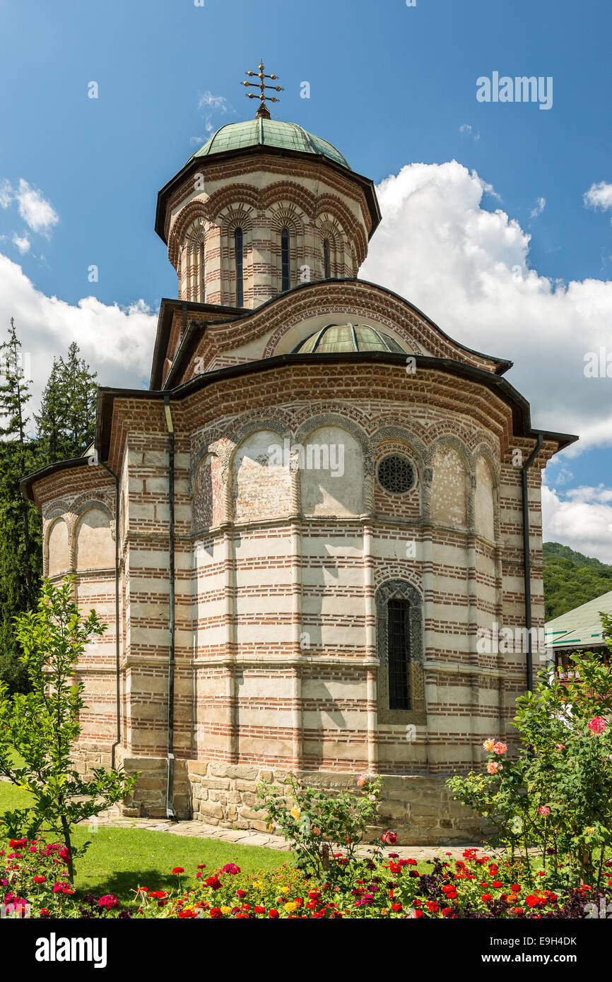 Kloster Cozia erbaut von Mircea die ältere 1388 in Calimanesti, Rumänien. Stockfoto