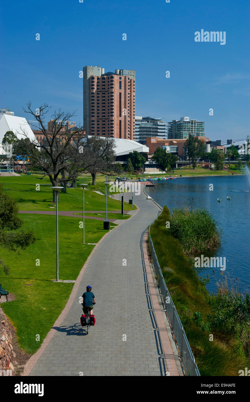 Adelaide Geschäftsviertel mit der River Torrens, Adelaide, South Australia Stockfoto