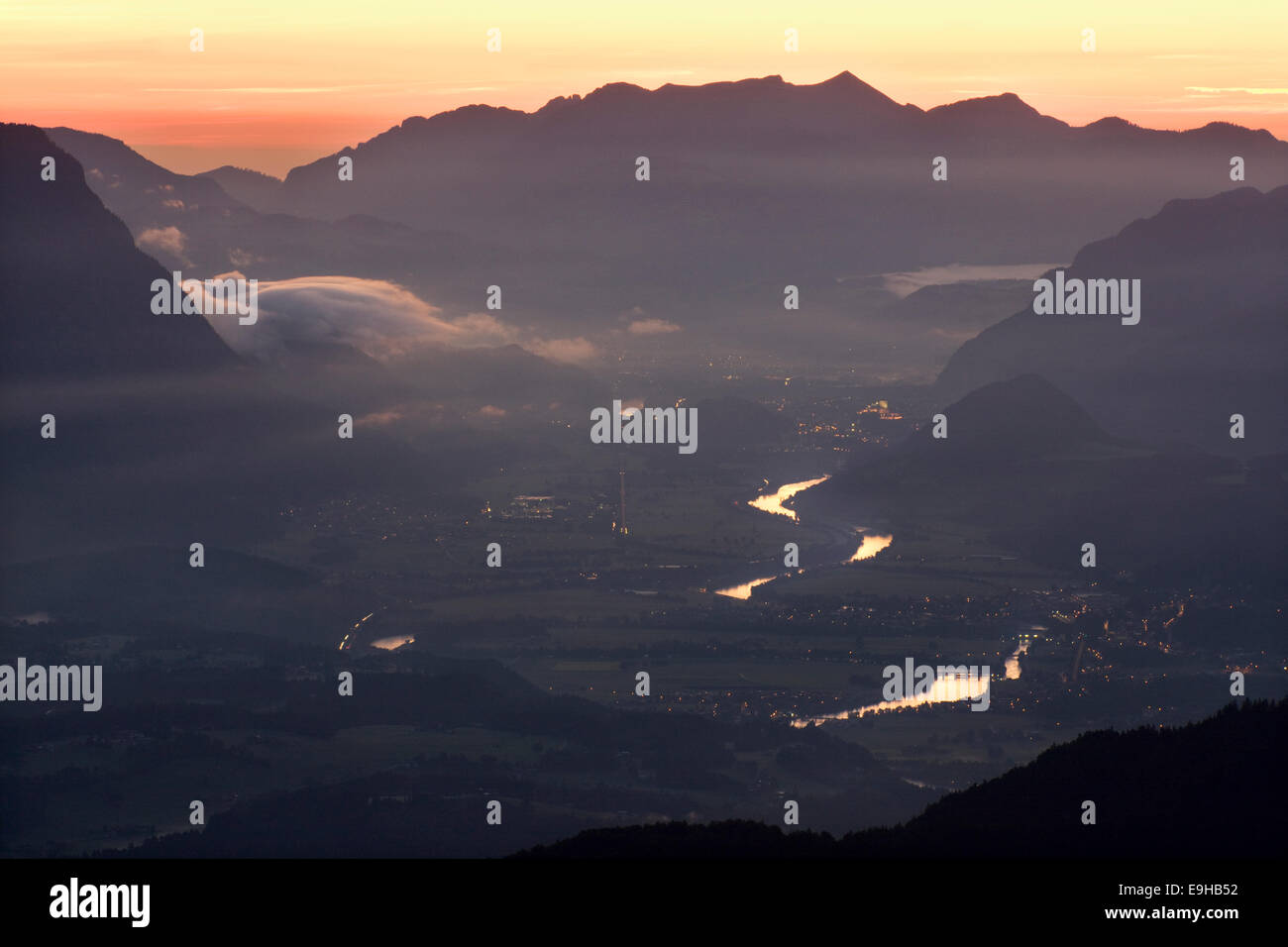 Inntal in den frühen Morgenstunden, Wörgl, Tirol Niederungen, Tirol, Österreich Stockfoto