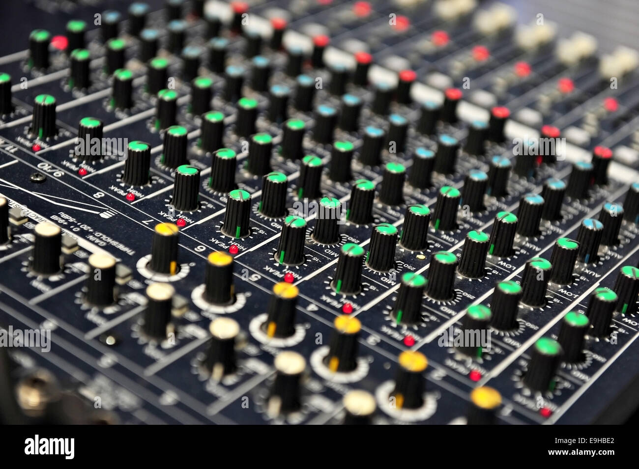 Detail mit einer sound-Mixer Konsole gedreht Stockfoto