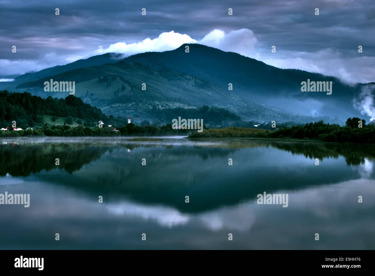 Blue Mountain Reflexionen Stockfoto