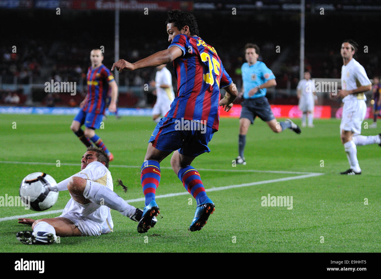 BARCELONA - 10 Nov.: Jeffren Suarez, F.C Barcelona-Spieler spielt gegen Cultural Leonesa im Camp Nou Stadion. Stockfoto