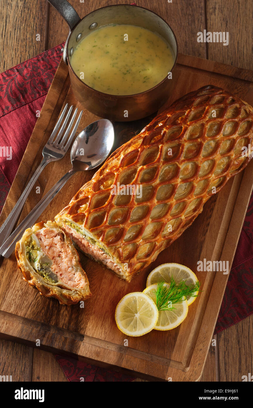 Lachs Coulibiac. Saumon En Croûte Koulibiac. Stockfoto