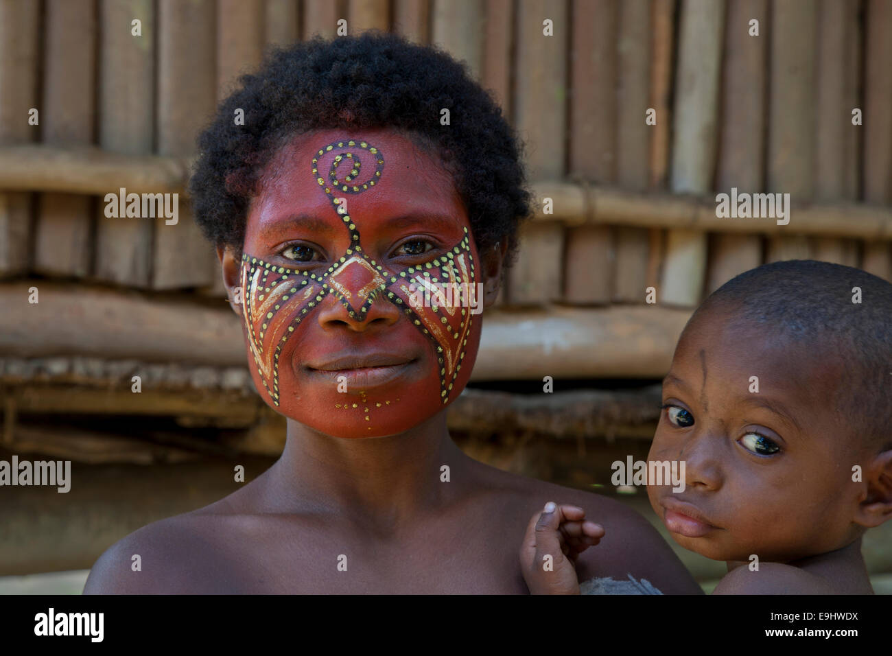 Mutter und Kind von Yimas, Sepik Region, Papua New Guinea Stockfoto
