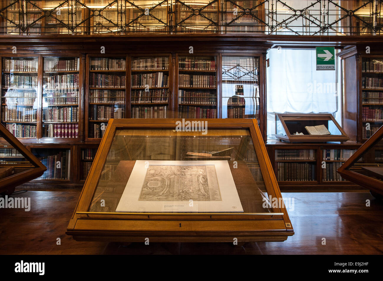 Turin, Italien. 28. Oktober 2014. Königliche Bibliothek von Turin. Präsentation der Ausstellung "Leonardo und die Schätze des Königs," die Ausstellung, die zu den öffentlichen 30. Oktober 2014 eröffnet. Bildnachweis: Wirklich einfach Star/Alamy Live-Nachrichten Stockfoto