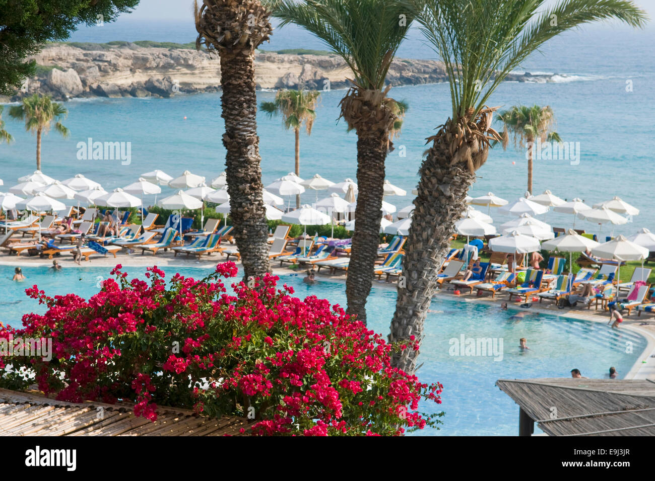 Ein Urlaub-Szene von Coral Bay, Süd-Zypern im Mittelmeer Stockfoto