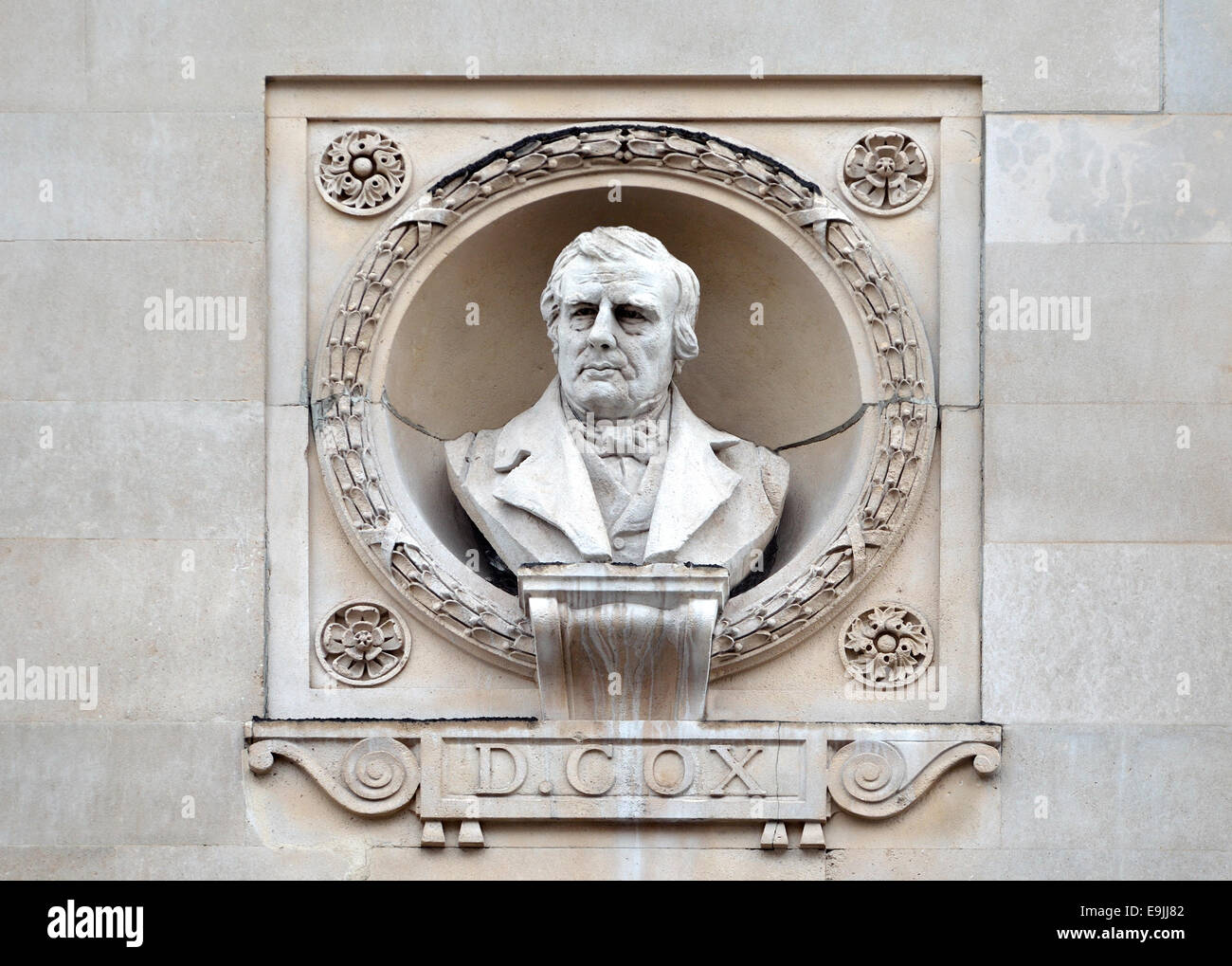 London, England, Vereinigtes Königreich. Royal Institute of Painters in Wasser Farbe (192-196 Piccadilly) Büste des Malers David Cox (1783 – 1859) Stockfoto