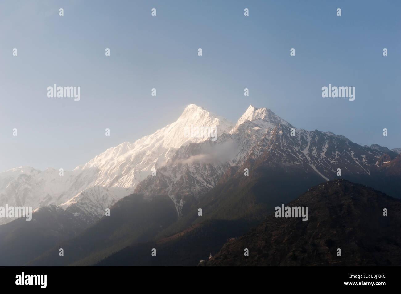 Mount Nilgiri Nord, 7061 m, im Morgenlicht, Bei Jomsom, untere Mustang, Nepal Stockfoto