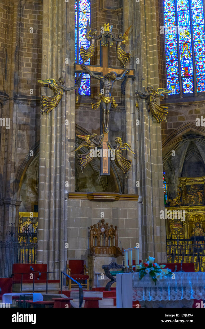 Das Innere der Kathedrale von Santa Eulalia, auch als La Seu oder einfach die Kathedrale von Barcelona in Barcelona. Stockfoto