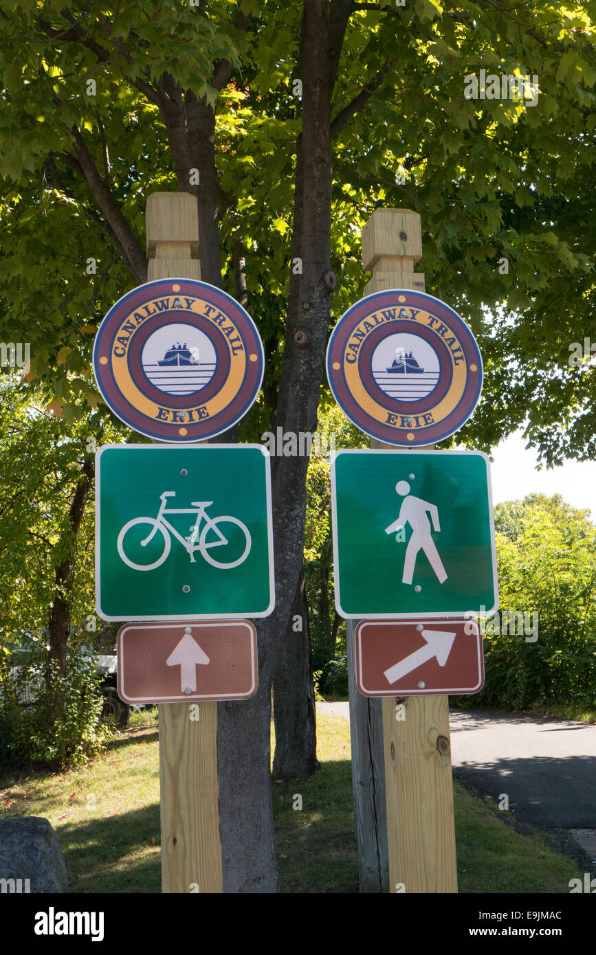 Trail Marker Fahrräder Fußgänger. Stockfoto