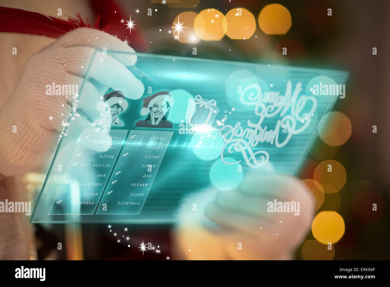 Zusammengesetztes Bild von Santa mit futuristischen touchscreen Stockfoto