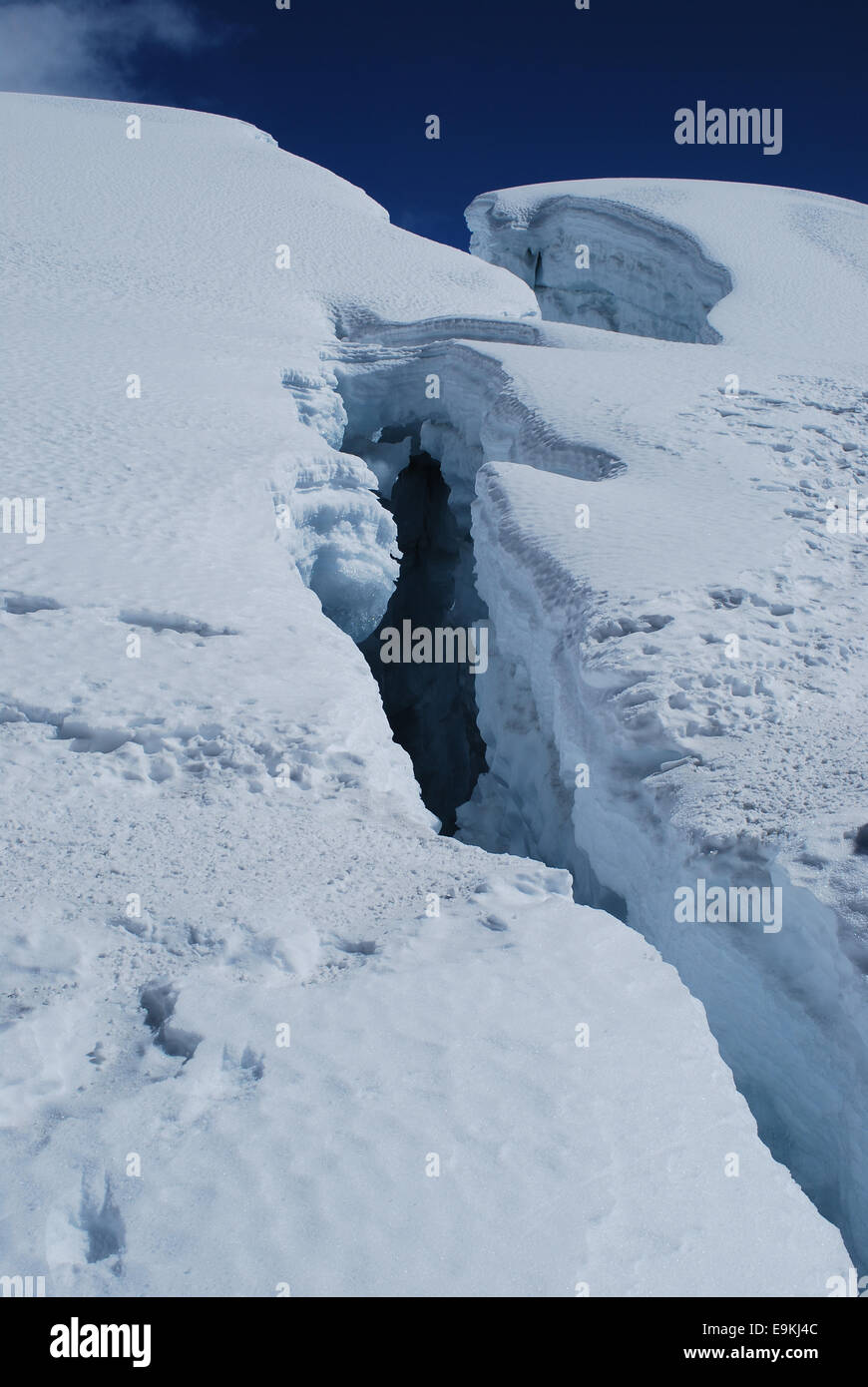 Riesige Gletscherspalte, Island Peak (Inja Tse) Stockfoto