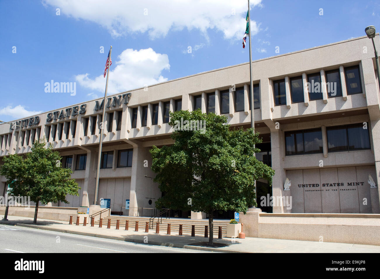 Die United States Mint-Gebäude in Philadelphia, Pennsylvania, die Münzen für den Umlauf produziert, ist die größte Stockfoto