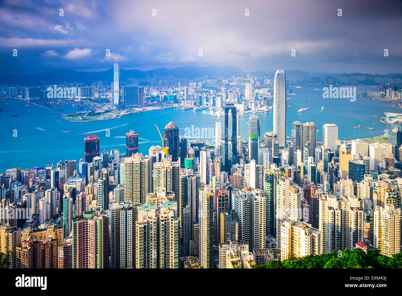 Skyline von Hong Kong, China vom Gipfel. Stockfoto