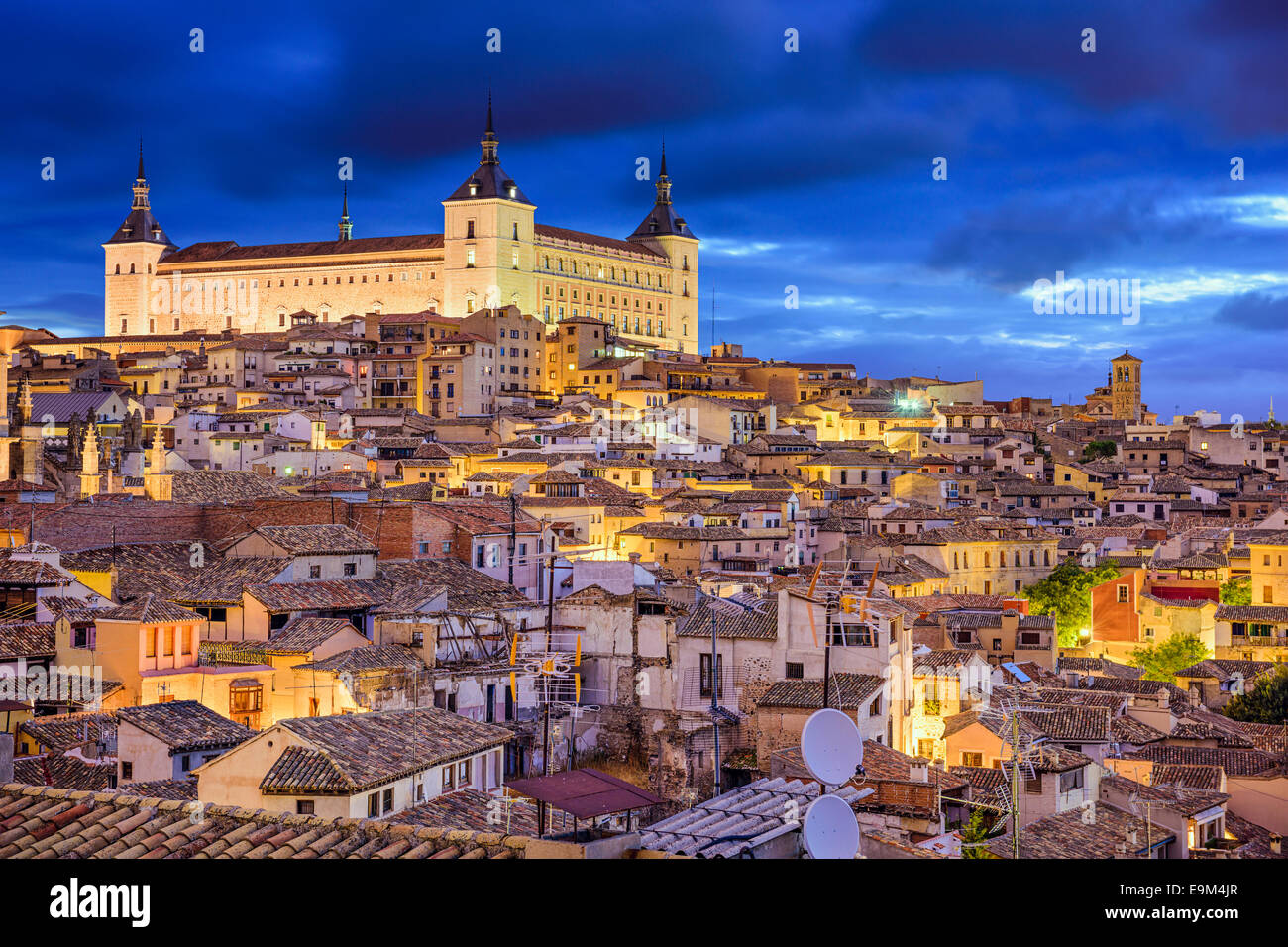 Toledo, Spanien Stadt Skyline im Alcazar in der Morgendämmerung. Stockfoto