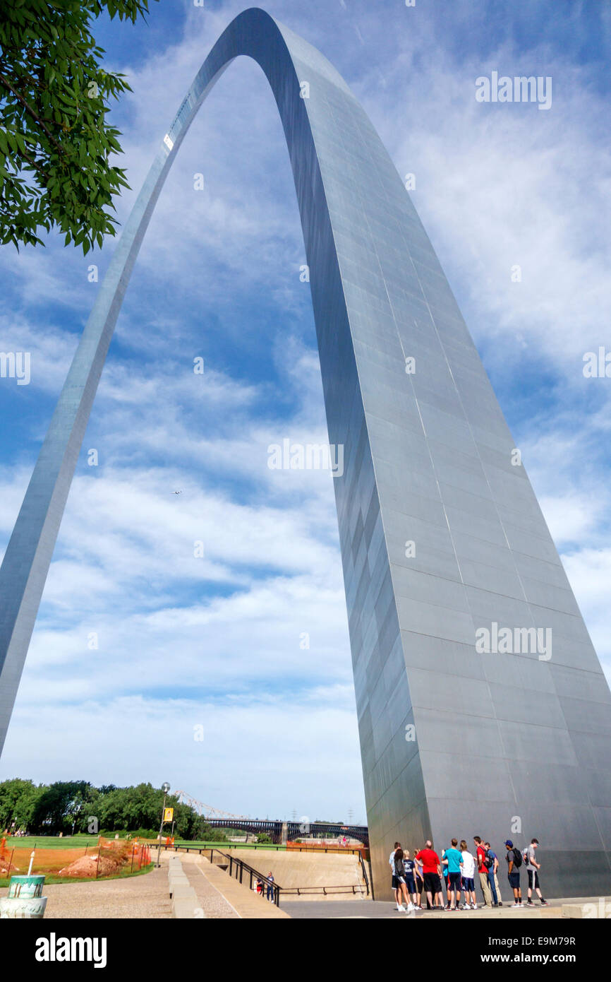 Saint St. Louis Missouri, Gateway Arch, Memorial, Catenary, Jefferson National Expansion Memorial, Park, Basis, Besucher reisen Reise Tour Tourismus Stockfoto