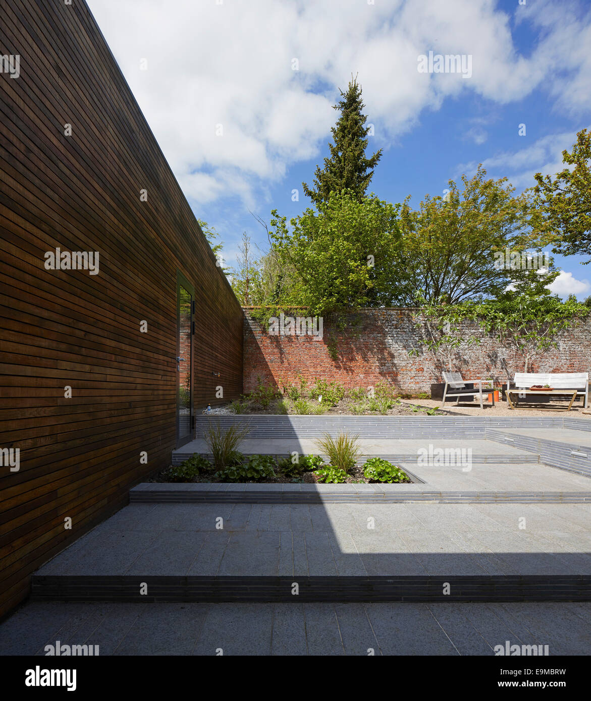 Punkt 7, Winchester, Vereinigtes Königreich. Architekt: Dan Brill Architekten, 2014. Garten auf der Rückseite. Stockfoto