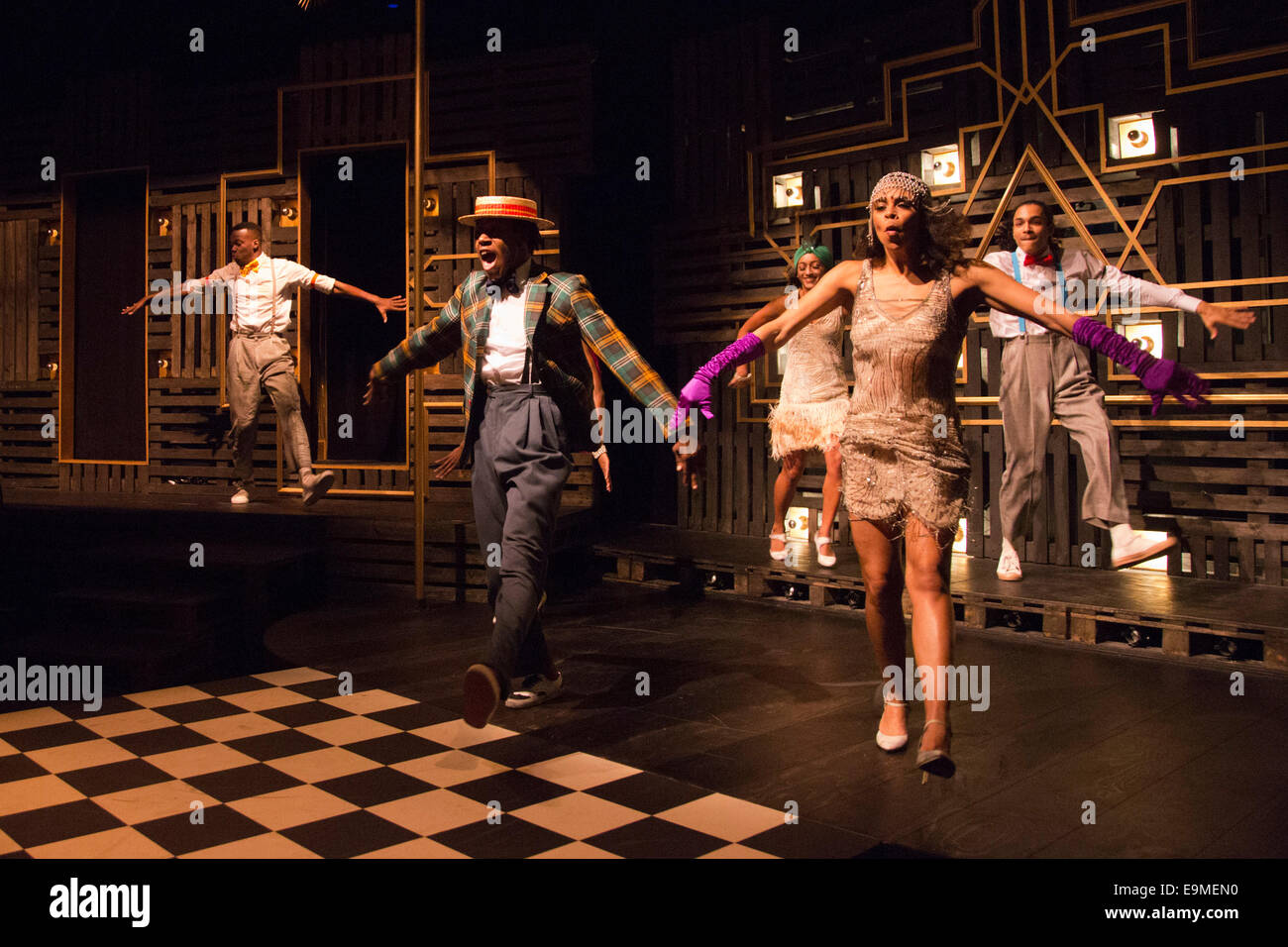 Tanz-show "A Harlem Dream" (The Maria) am Young Vic Theatre in London. Teil des Dance Umbrella. Stockfoto