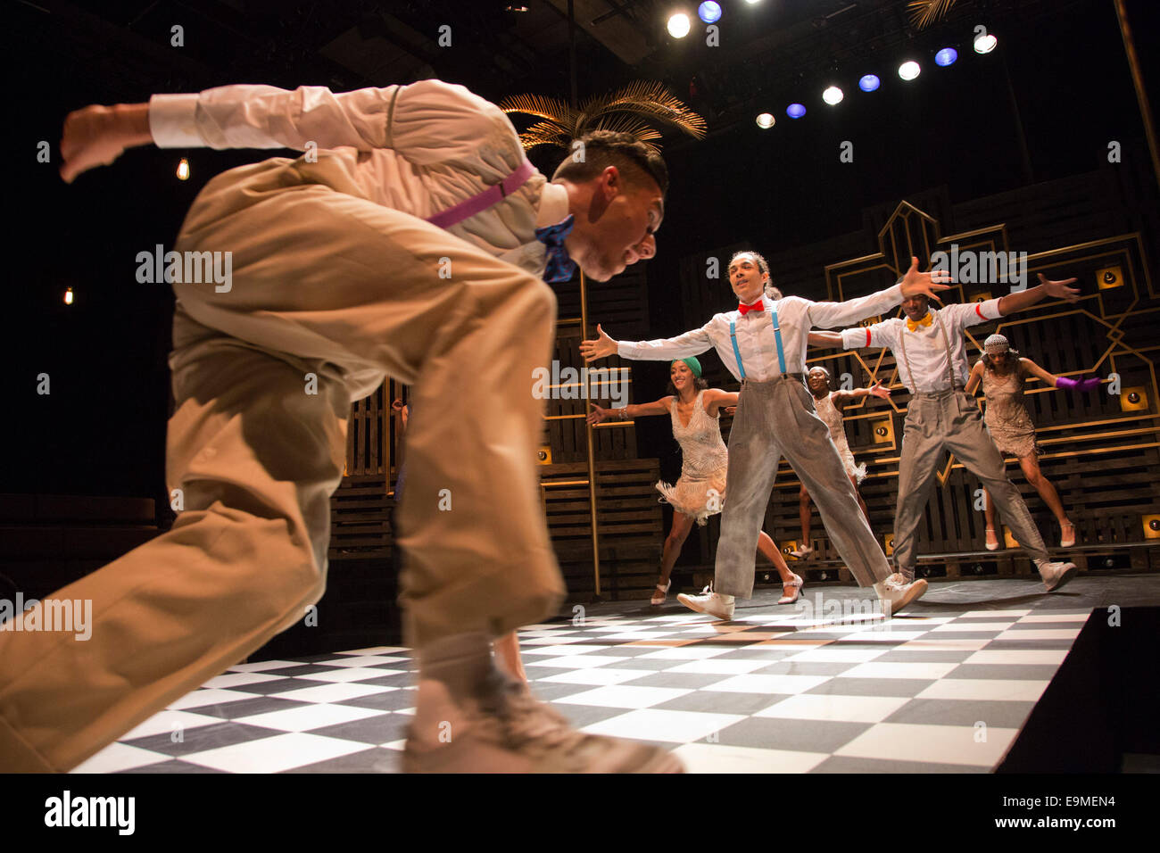 Tanz-show "A Harlem Dream" (The Maria) am Young Vic Theatre in London. Teil des Dance Umbrella. Stockfoto