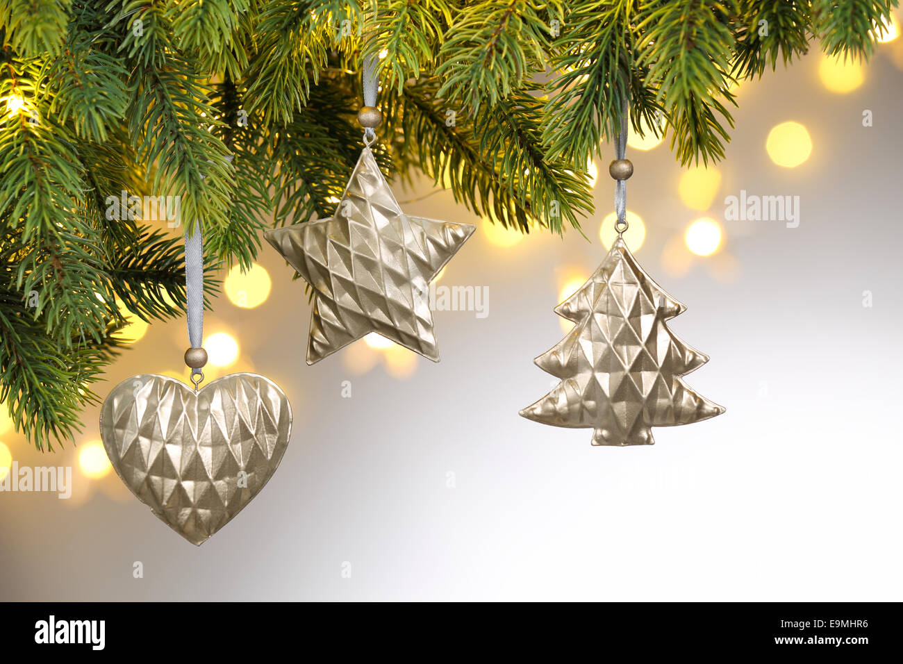 Nahaufnahme auf Weihnachtsbaum Dekoration. Stockfoto
