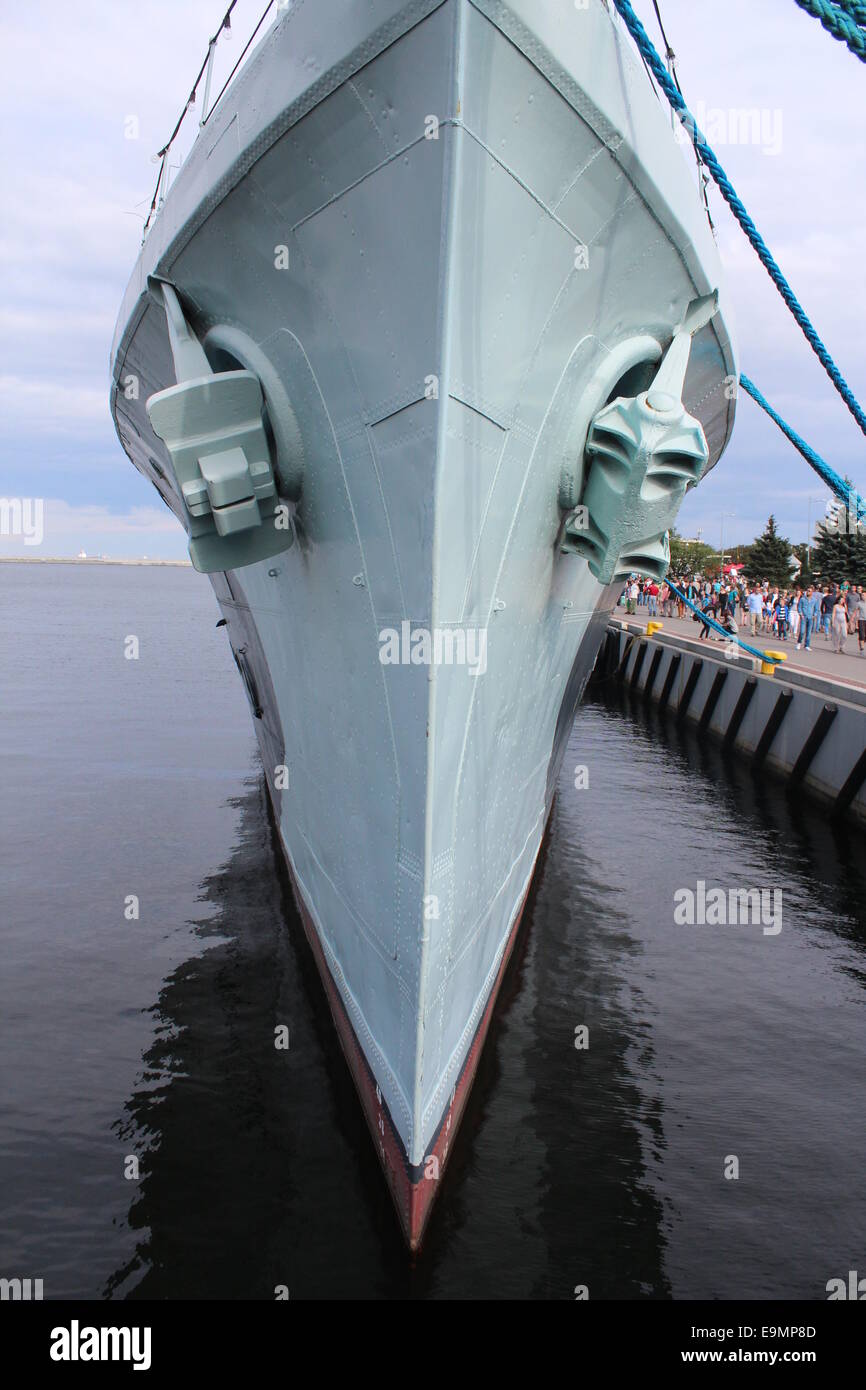 Gdynia, Polen, 17. August 2014: Frontansicht des ORP Błyskawica WW2 Museum Kriegsschiff im Waterfront in Gdynia Stockfoto