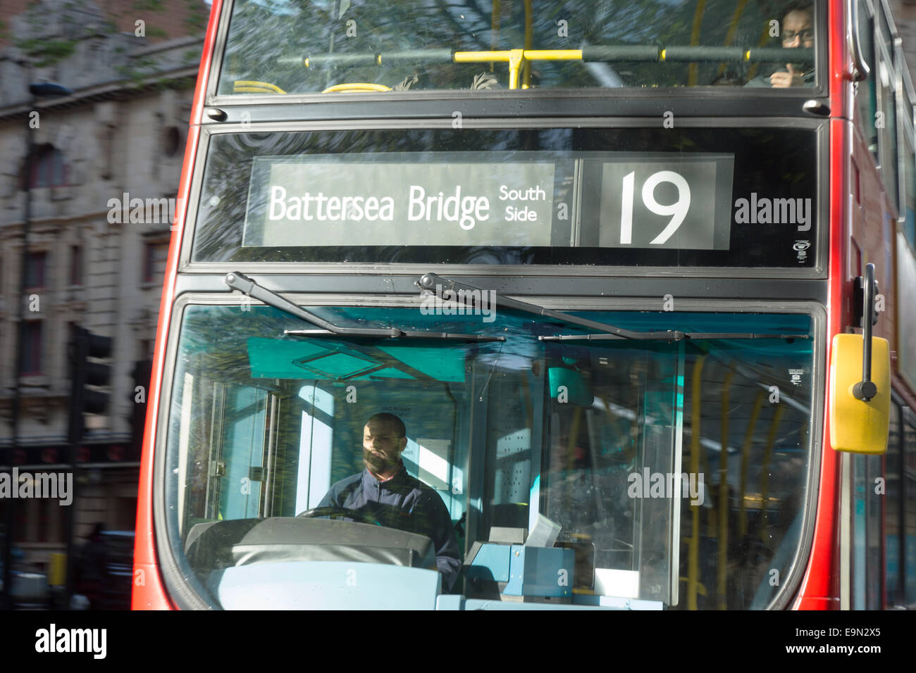 London Bus Nr. 19 Stockfoto