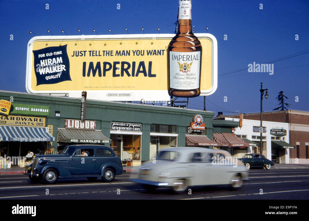 Hiram Walker Schnaps Billboard ca. 1950er Jahre Stockfoto