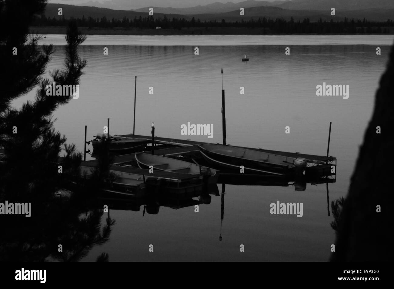 ruhigen Abend auf See Hebgen Stockfoto
