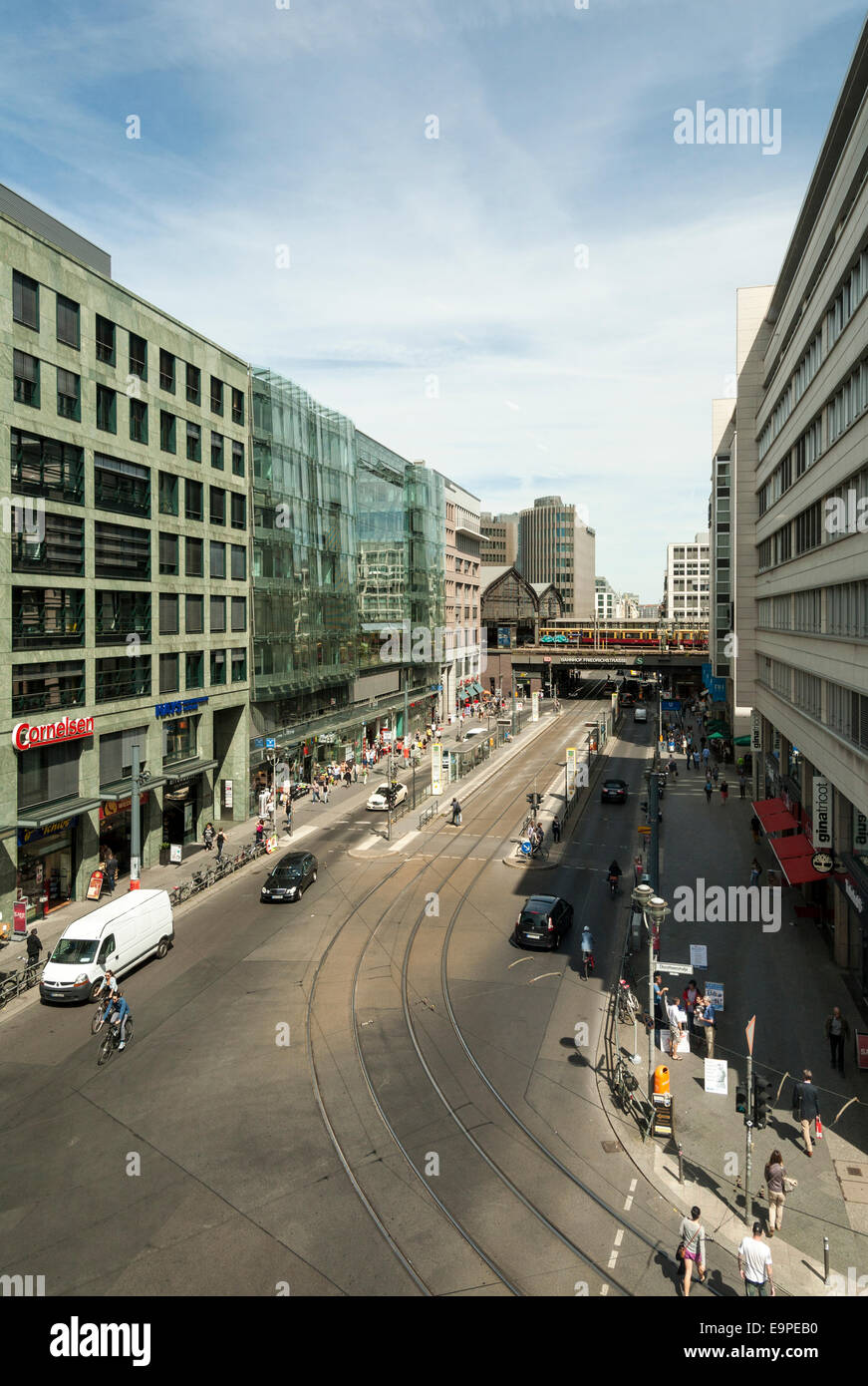 Friedrichstrasse, Bahnhof, Straßenbahn Berlin, Deutschland Stockfoto