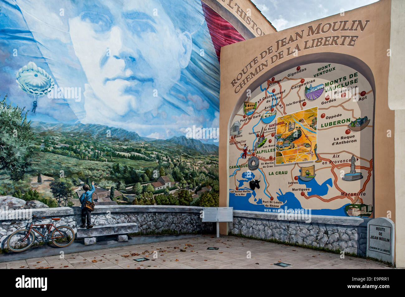 Wandbild über dem französischen Weltkrieg zwei Widerstandskämpfer Jean Moulin in Saint-Andiol, Bouches-du-Rhône, Frankreich Stockfoto