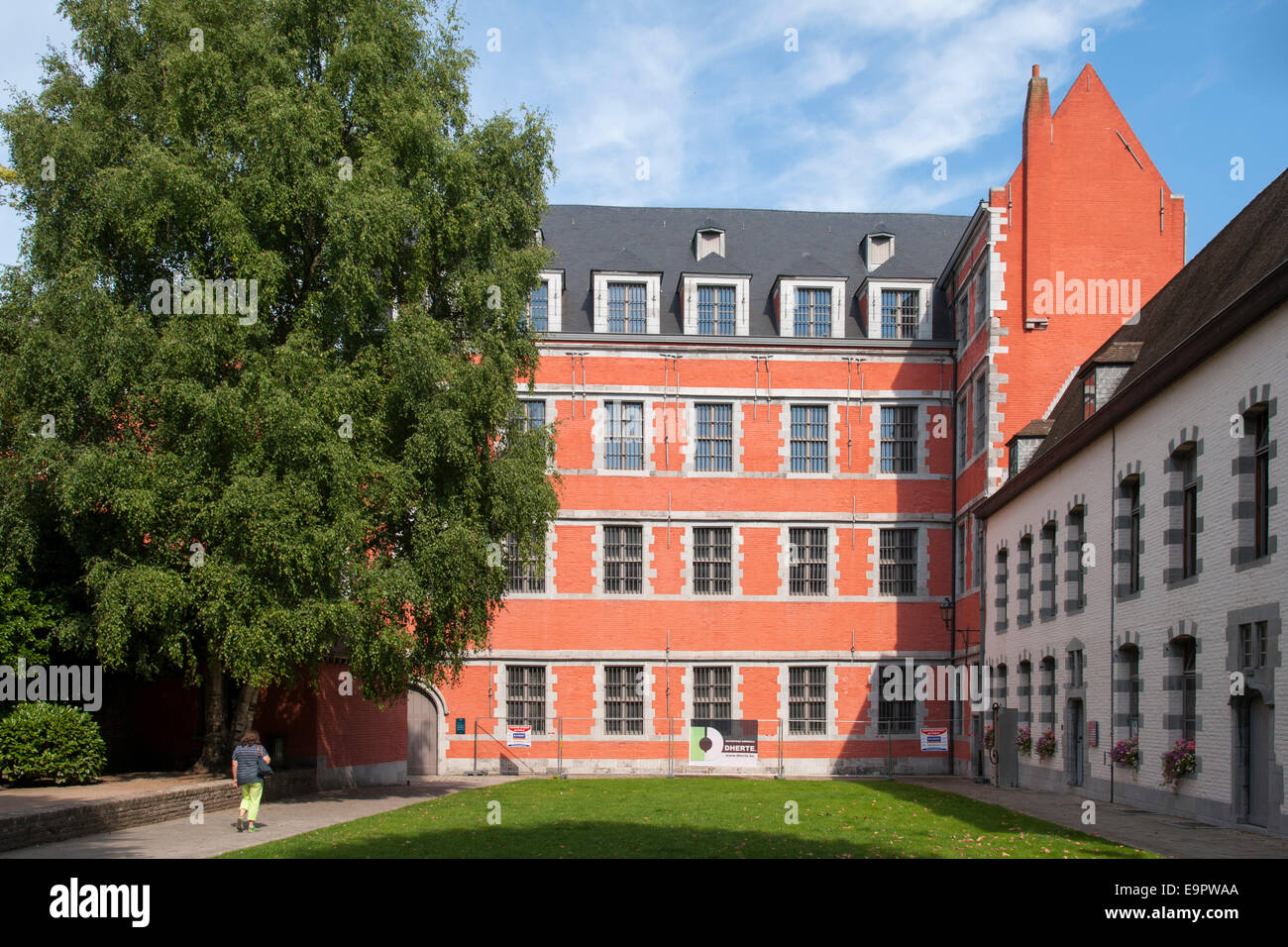 Übrigens. Pfandhaus von Cobeger, 17. Jh., Mons, Hennegau, Wallonien, Belgien, Europa | Pfandhaus, 17. Jahrhundert, Mons, Hennegau, Wallo Stockfoto Übrigens. Pfandhaus von Cobeger, 17. Jh., Mons, Hennegau, Wallonien, Belgien, Europa | Pfandhaus, 17. Jahrhundert, Mons, Hennegau, Wallo Stockfoto