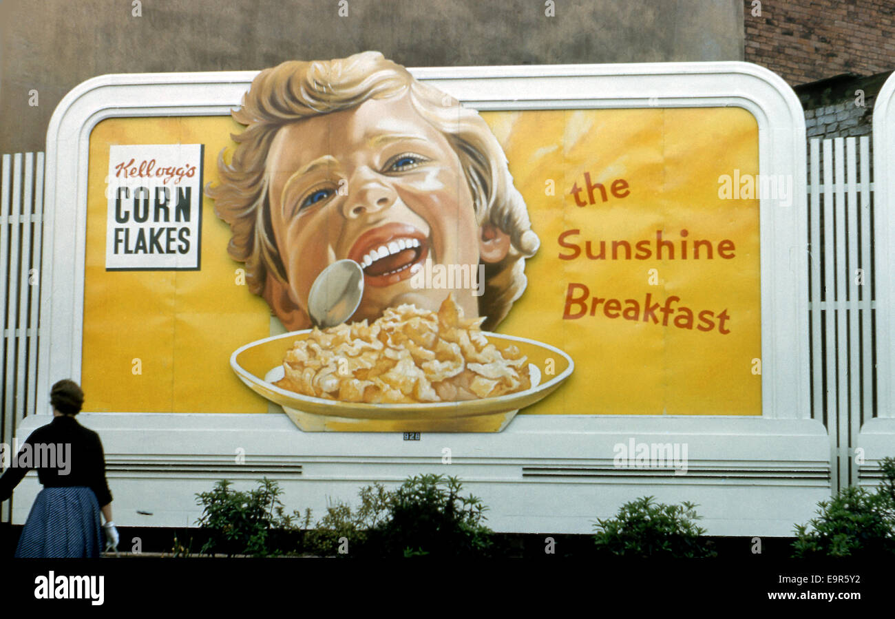 Kellogg's Corn Flakes Plakatwand in London, England ca. 1950er Jahre Stockfoto
