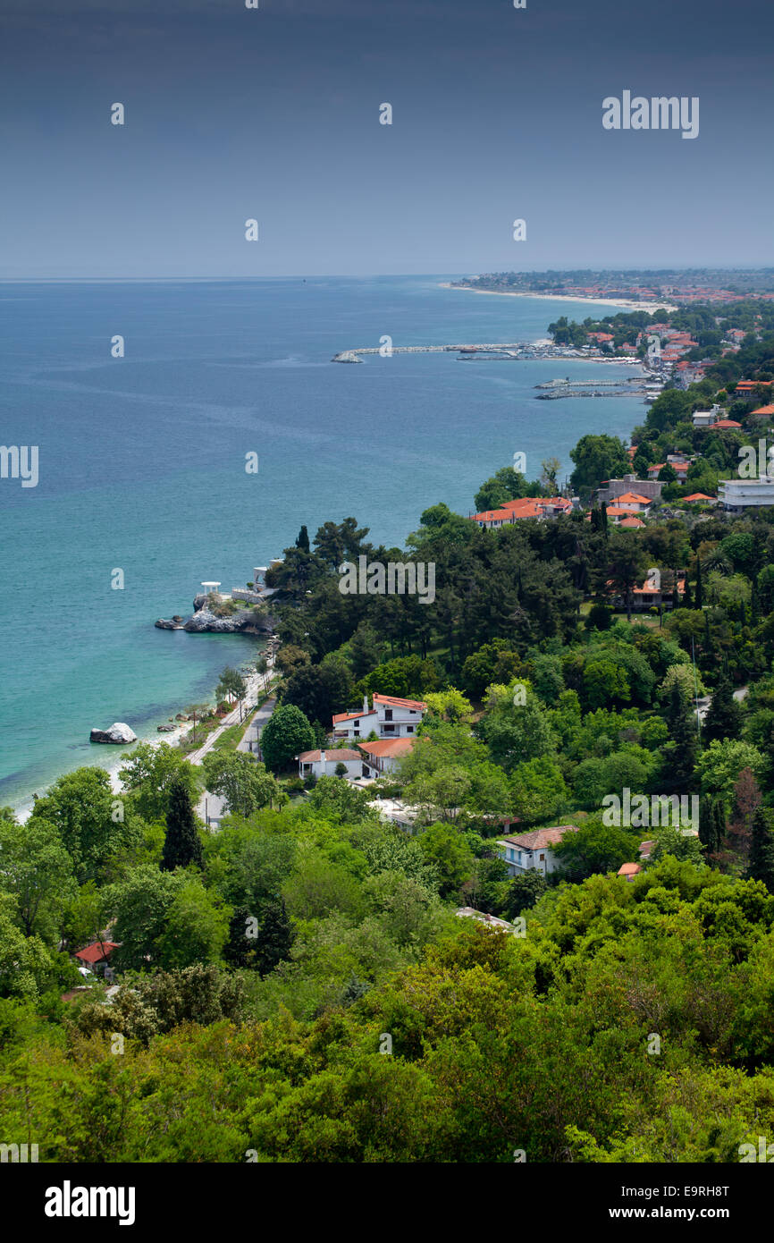 Die Küste von Neoi Poroi in der Region Thessalien in Griechenland. Stockfoto