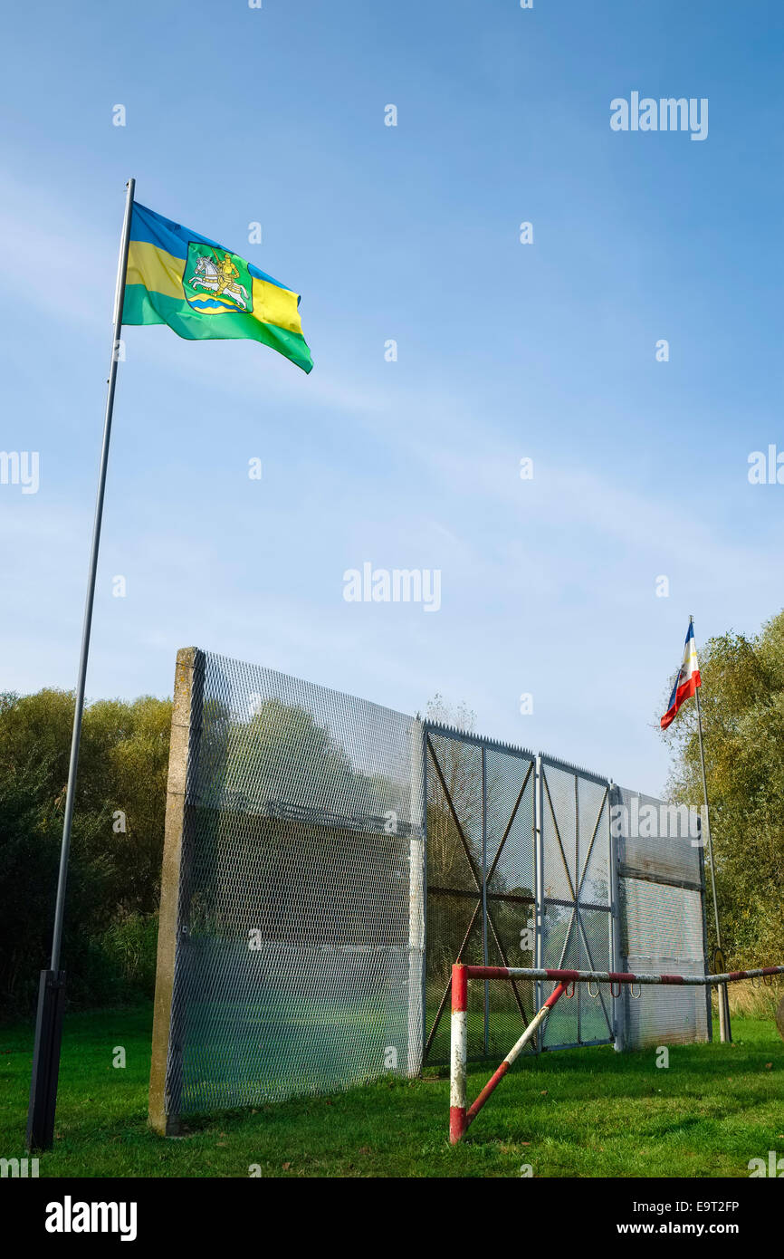 Ehemaliger Eingang zum Rueterberg, Dorf in der DDR komplett geschlossen aus von 1967 bis 1989, Rueterberg, Doemitz, Mecklenburg-Vorpommern Stockfoto