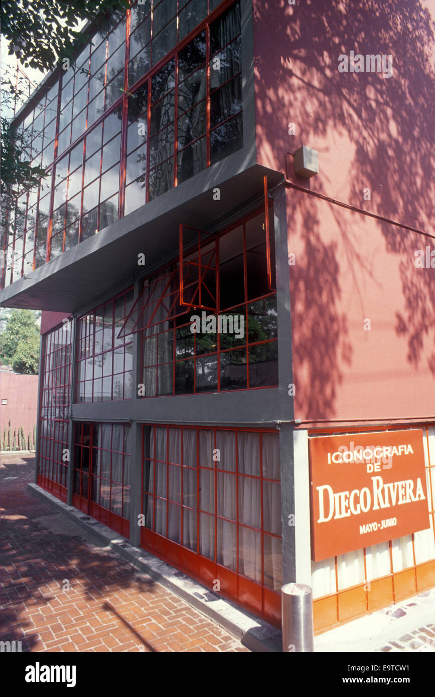 Innenhof der Diego Rivera und Frida Kahlo Studio Museum in San Angel, Mexiko-Stadt Stockfoto