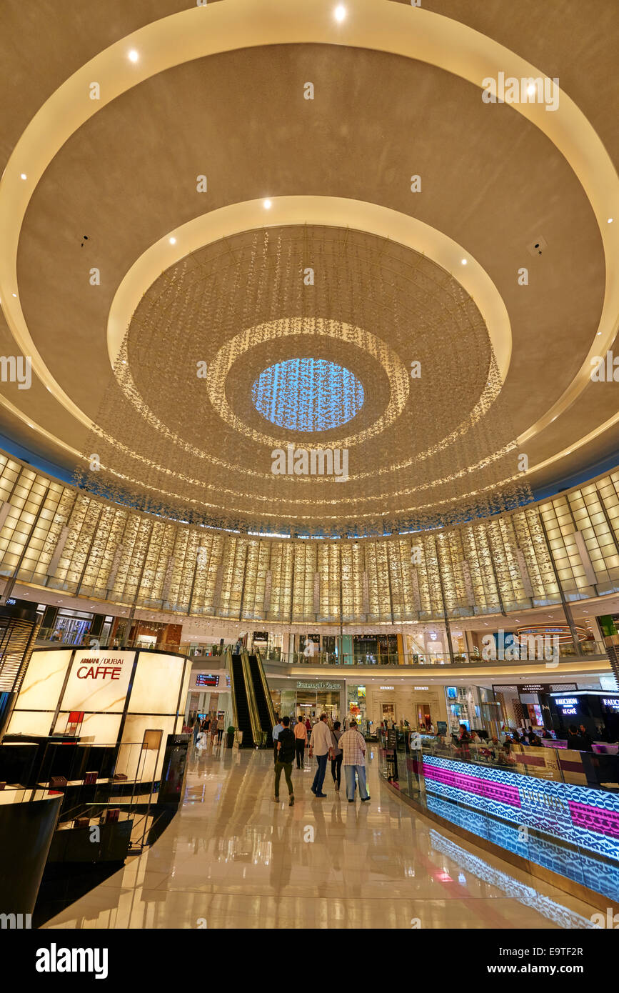 Der Fashion Avenue Atrium Abschnitt der VAE Dubai Mall Stockfoto