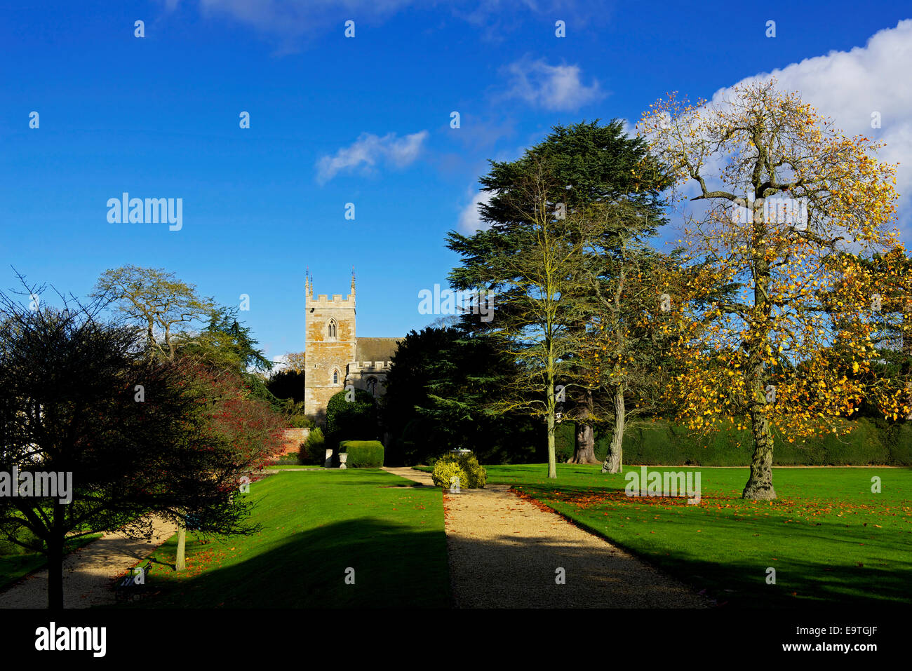 Die Kirche auf dem Gelände des Belton House, in der Nähe von Grantham, Lincolnshire, England UK Stockfoto