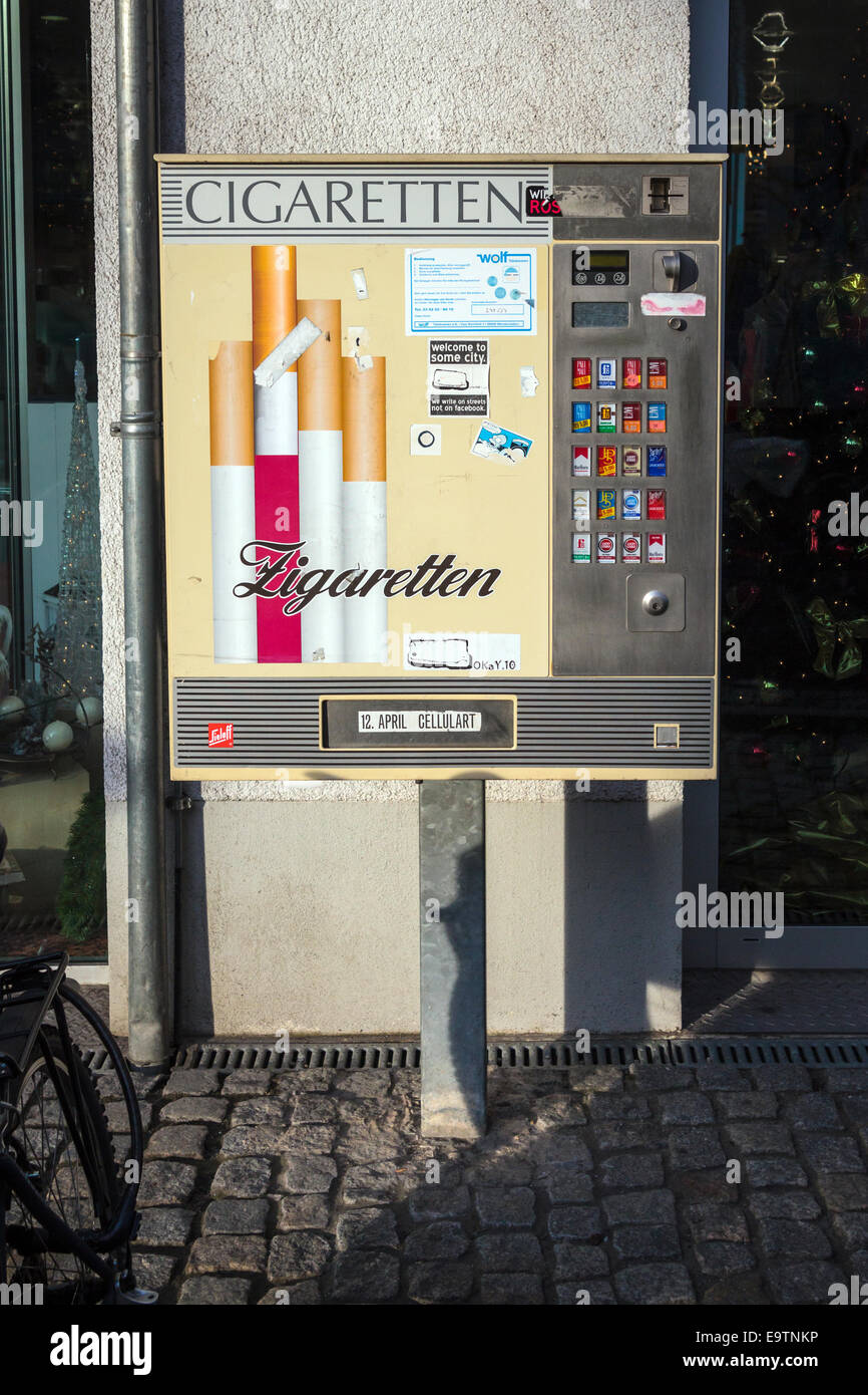 Zigarettenautomat, Deutschland Stockfoto