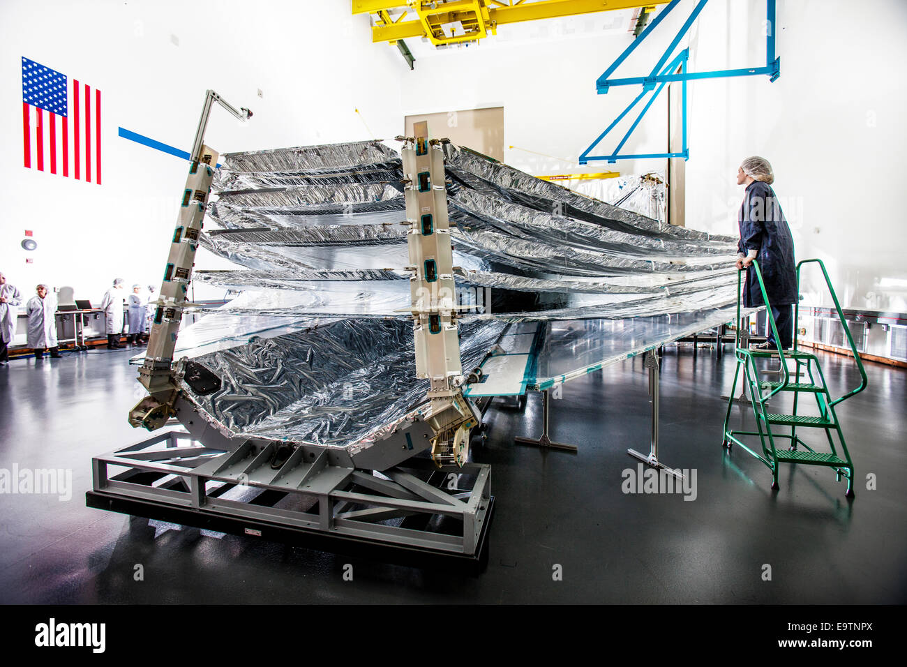 James Webb Space Telescope Sonnenblende Test entfaltet sich nahtlos Stockfoto