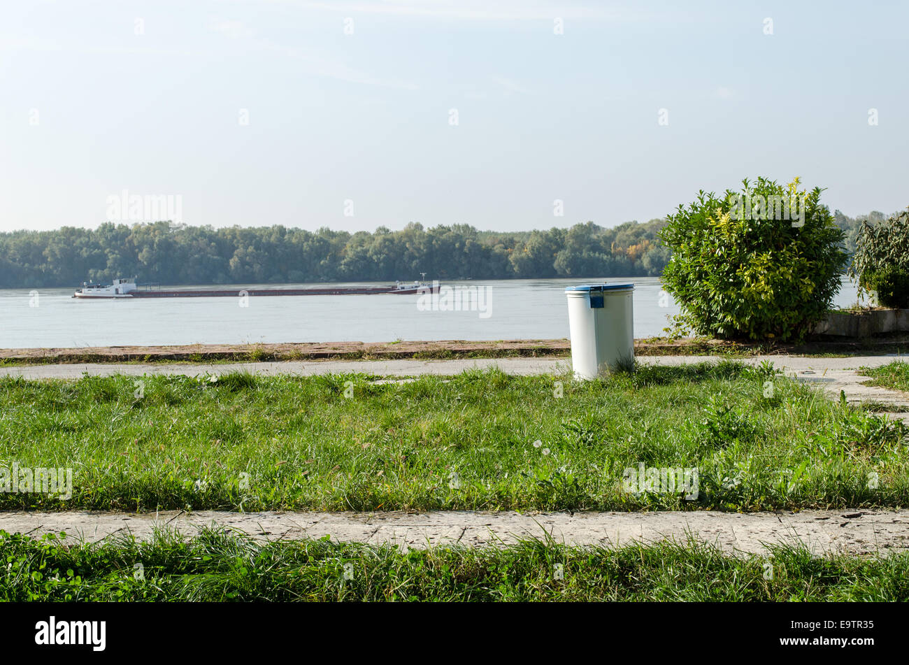 Breit wie ein Meer, Donau Promenade am Stadt Rousse, Bulgarien Stockfoto