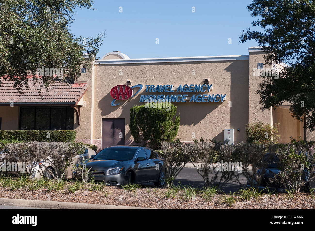 AAA-Reisebüro befindet sich in Lady Lake, Florida USA Stockfoto