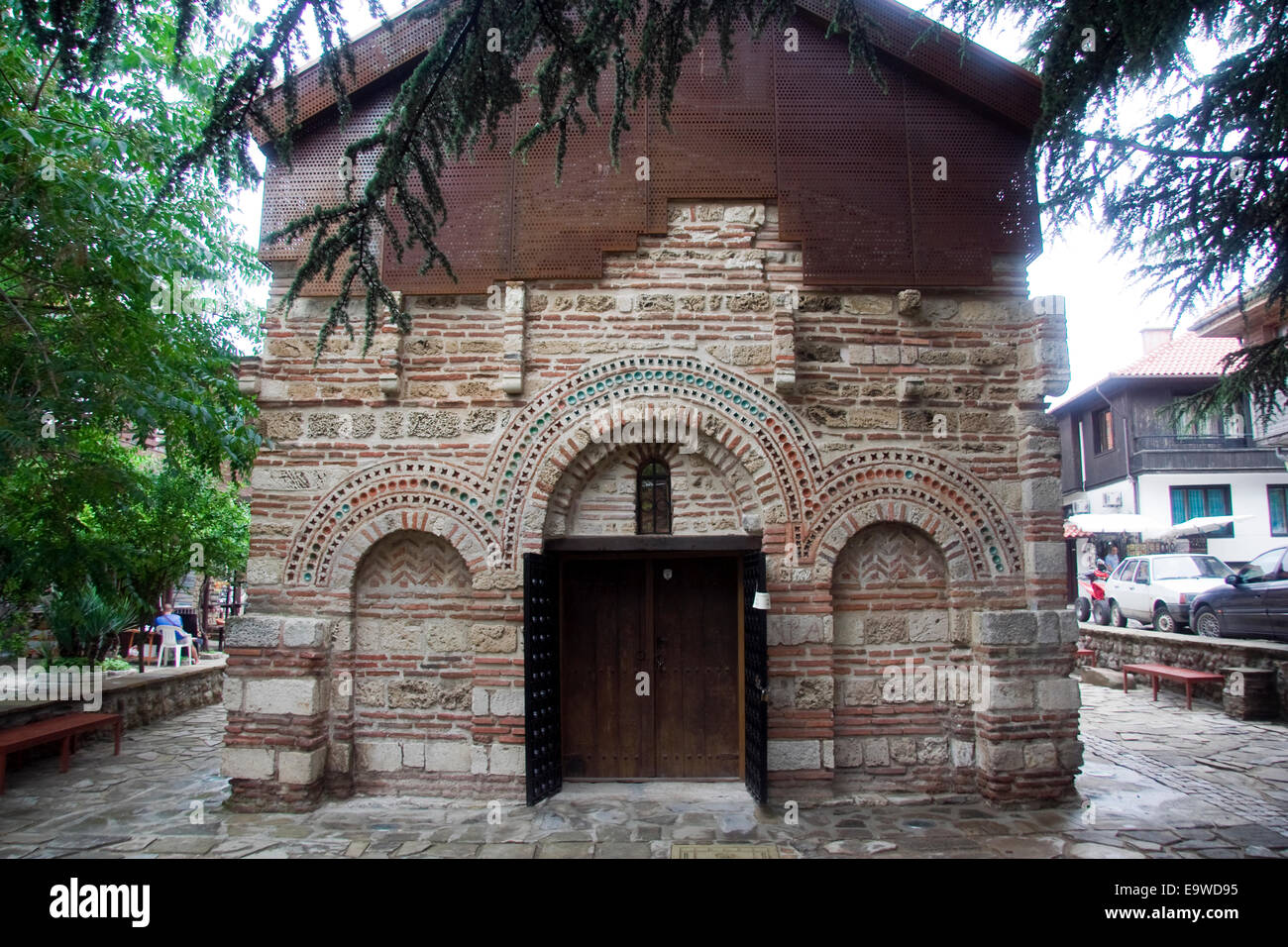 Die Kirche der Heiligen Paraskevi in Nessebar, eine Stadt an der Schwarzmeer-Küste von Burgas Provinz in Ostbulgarien. Stockfoto