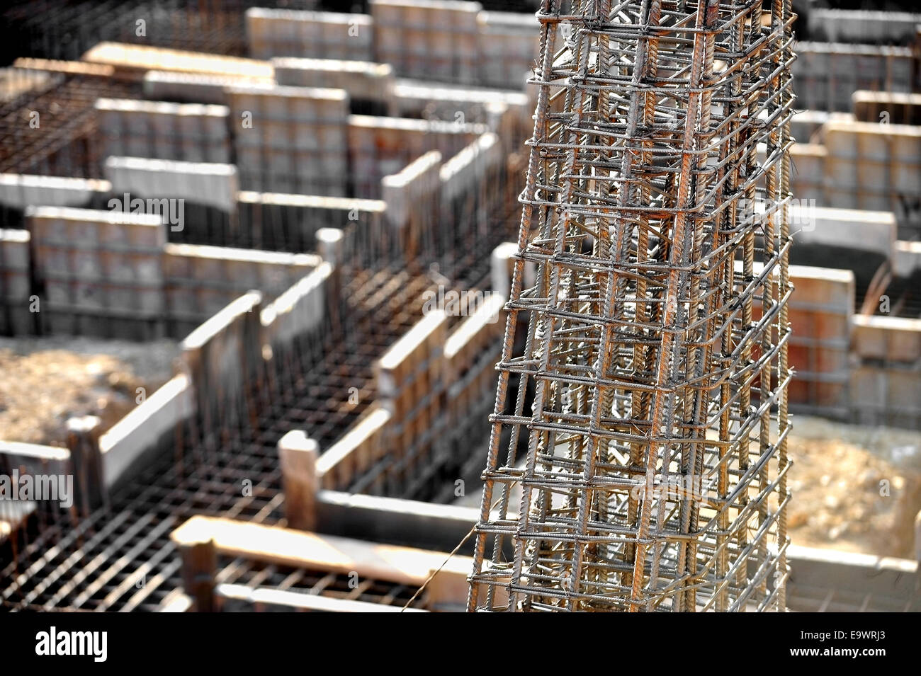 Detail mit Eisen-Bewehrung-Rack auf einer Baustelle Stockfoto