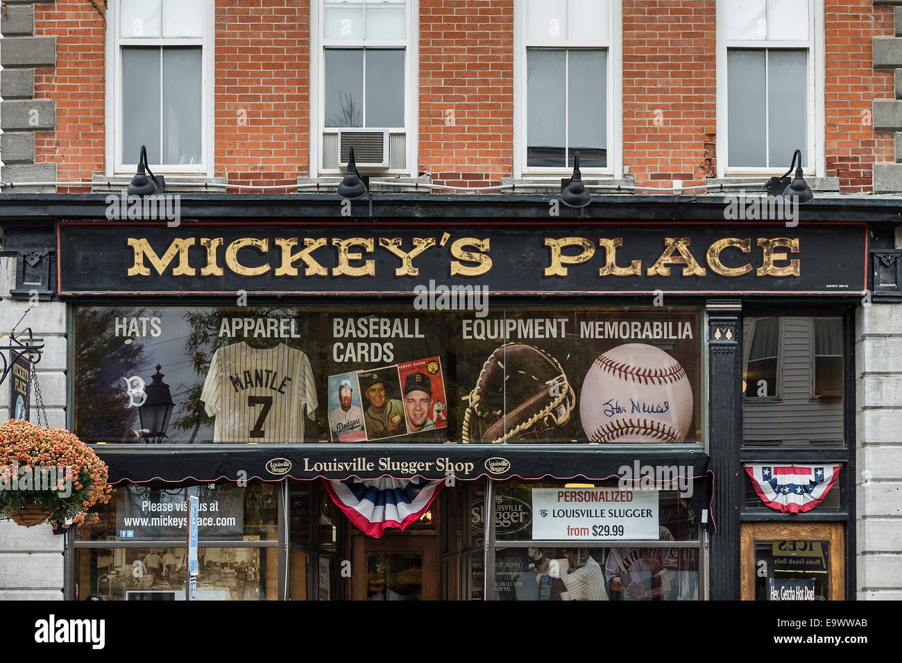 Mickys Ort Baseball Erinnerungsstücke und Souvenir-Shop, Cooperstown, New York, USA Stockfoto