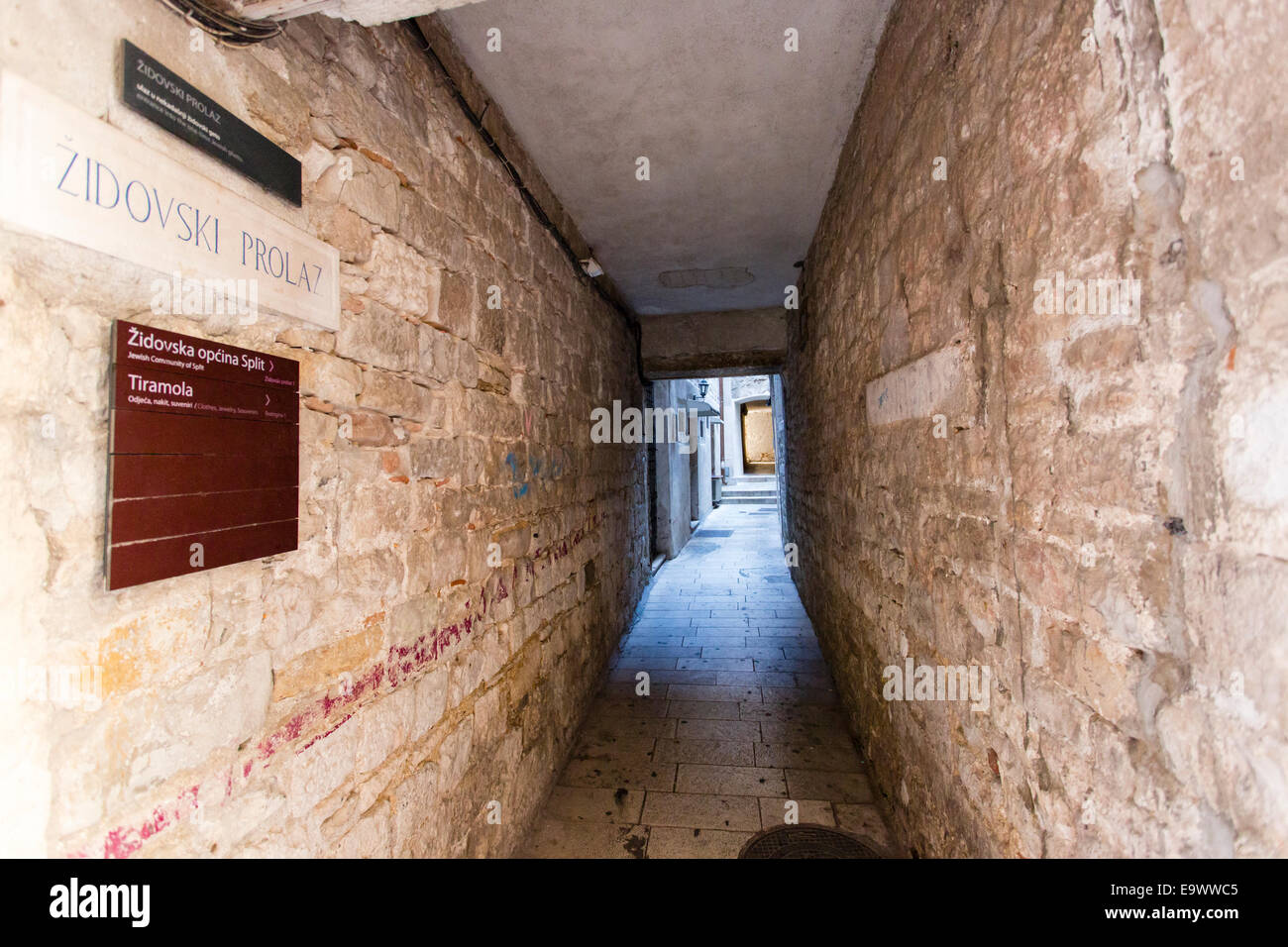 Eingang zum Split die einzige Synagoge innerhalb der Mauern des Diokletian Palastes. Stockfoto